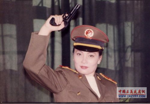 中国“首席”法医王雪梅：揭露最高执法者“躲猫猫”